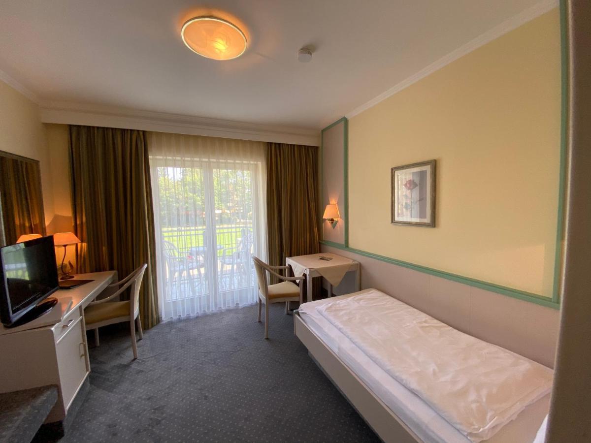 Hotel Dein Franz Bad Fussing Bagian luar foto