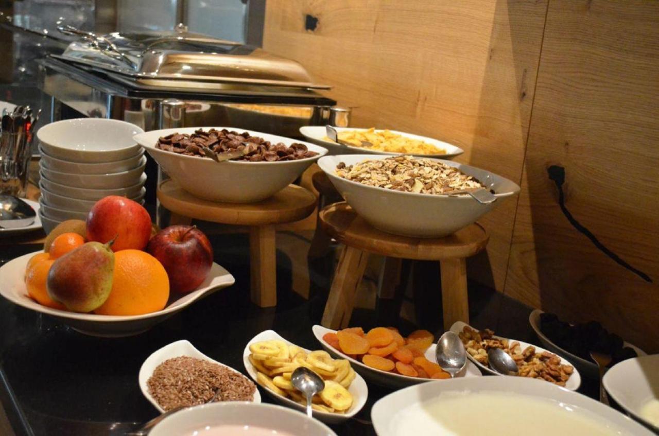 Hotel Dein Franz Bad Fussing Bagian luar foto
